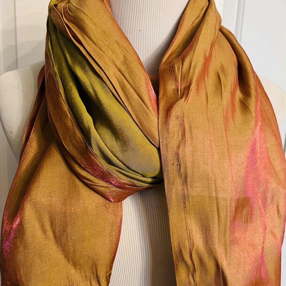 NWT Handmade Iridescent Gold-Pink Scarf by Sana – Shimmering Elegance